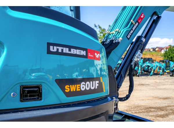 Midiexcavator SUNWARD SWE 60 UF + PICON GRATUIT de vanzare