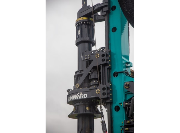 Instalatie de Foraj SUNWARD Instalatie de foraj cu burghiu SWDM85-CFA de vanzare