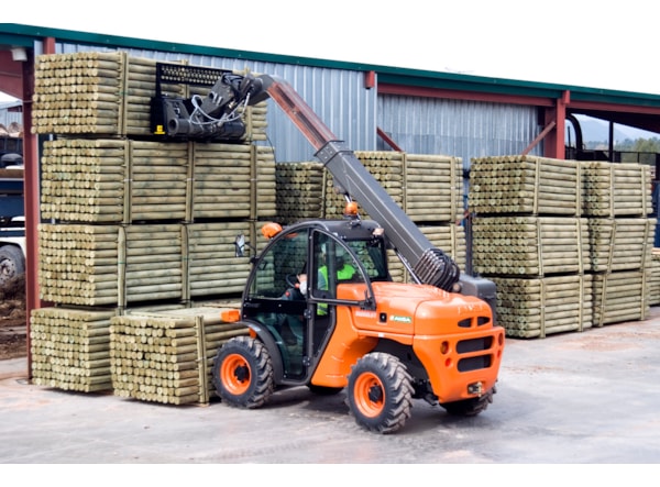 Incarcator Telescopic Ausa T 204 H  de vanzare