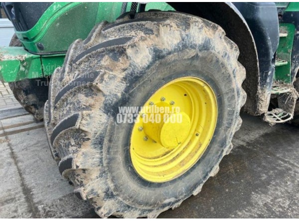 Tractor John Deere 6215R de vanzare