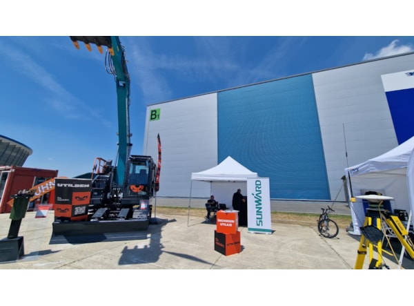 Excavator senile SUNWARD SWE 155 UF + PICON GRATUIT de vanzare