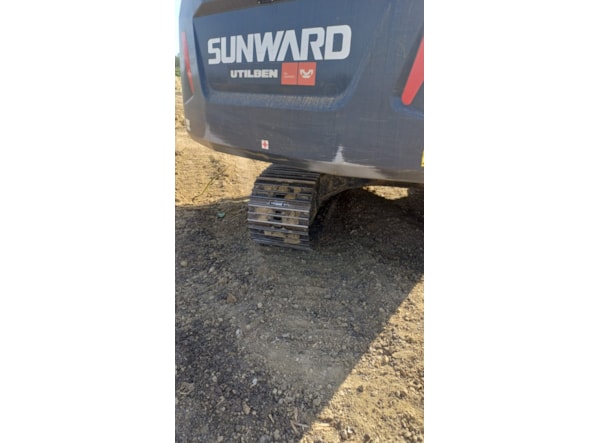 Excavator senile SUNWARD SWE  215F de vanzare
