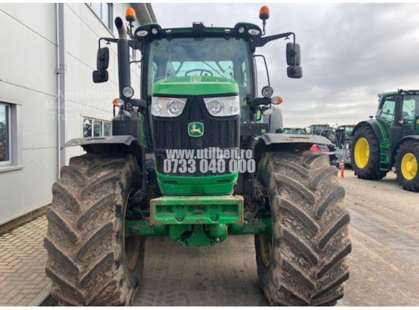 Tractor John Deere 6215R de vanzare