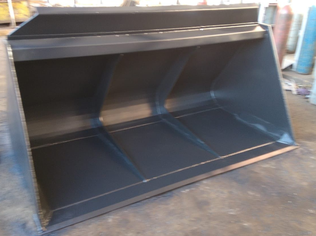 Cupa buldoexcavator fata Cupa cereale 3000 mm - 3 mc.
