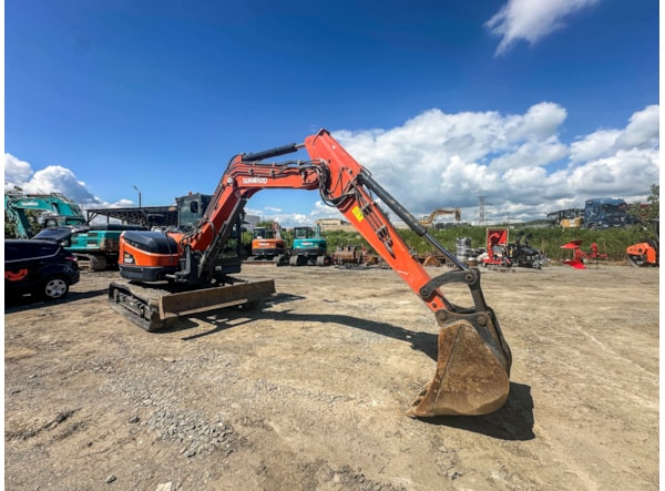 Midiexcavator SUNWARD 90uf  + Picon 400 kg de vanzare