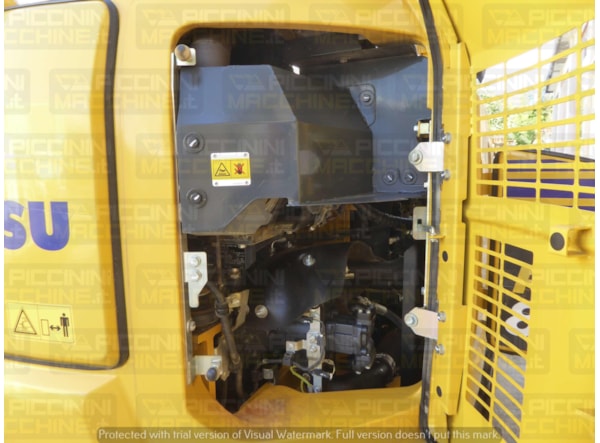 Excavator senile Komatsu PC88MR-11 de vanzare