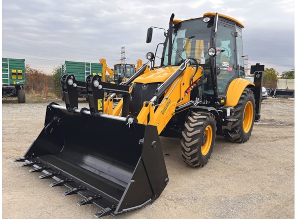 Buldoexcavator CUKUROVA 885 STAGE V Echipare Pro de vanzare