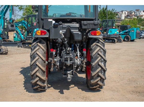 Tractor Kioti CK 3530C-EU cabina cu AC, transmisie manuala si incarcator frontal de vanzare