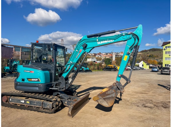 Midiexcavator SUNWARD SWE 60 Uf de vanzare