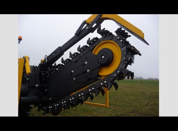 Trencher AFT ATF100  adancime maxima 1800 mm latime maxima 400 mm de vanzare