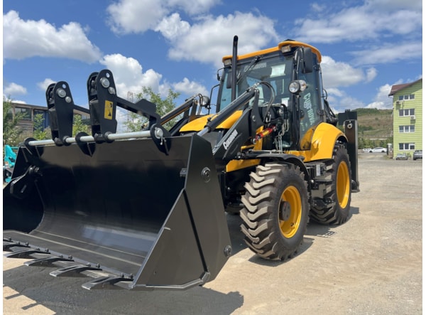 Buldoexcavator CUKUROVA 884 STAGE V de vanzare