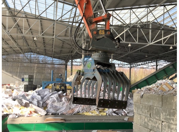  Idrobenne Graifer cu 2 palete  DG 160 + GRI - excavator 12-16 t. de vanzare