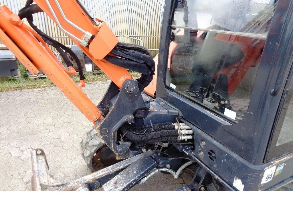 Miniexcavator Hitachi ZX 27-3 CLR de vanzare 251981 UTILBEN