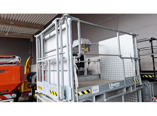 Cos Nacela UtilMAX PSE 4400/365 - extensibil mecanic  de vanzare