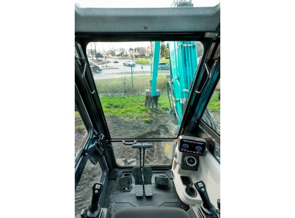 Midiexcavator SUNWARD SWE 90 UF de vanzare