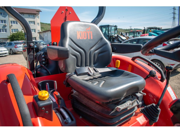 Tractor Kioti CK 3530 ROPS  de vanzare