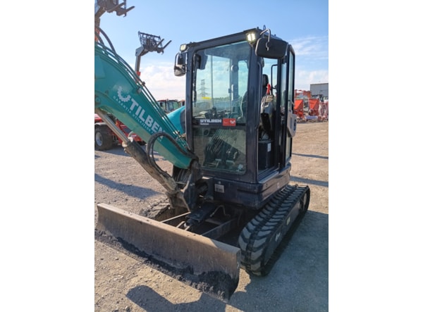 Miniexcavator SUNWARD 35UF  R DISPONIBIL PENTRU INCHIRIERE de vanzare
