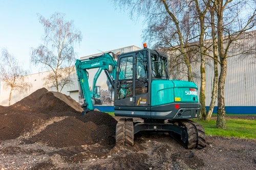 Midiexcavator SUNWARD SWE 90 UF de vanzare