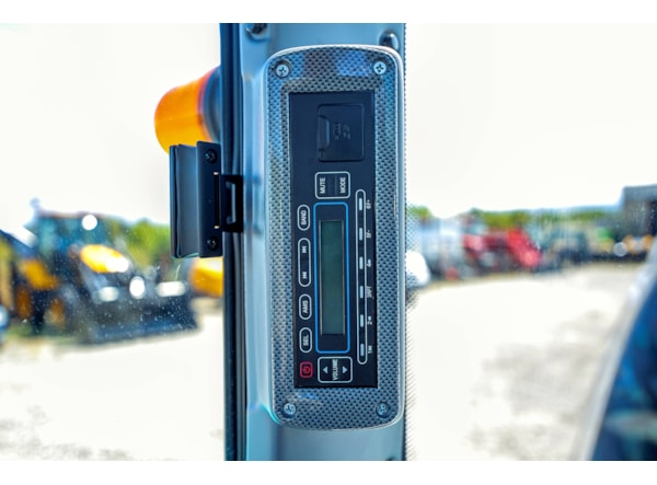 Midiexcavator SUNWARD SWE 60 UF + PICON GRATUIT de vanzare