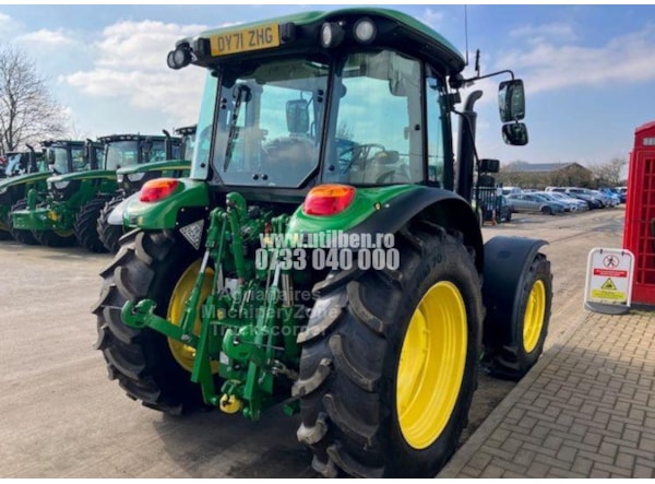 Tractor John Deere 5100M de vanzare