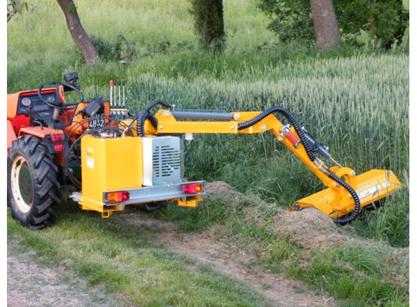 Brat tocator Femac DOC 101 3,8 - tractor compact 30-40 CP de vanzare