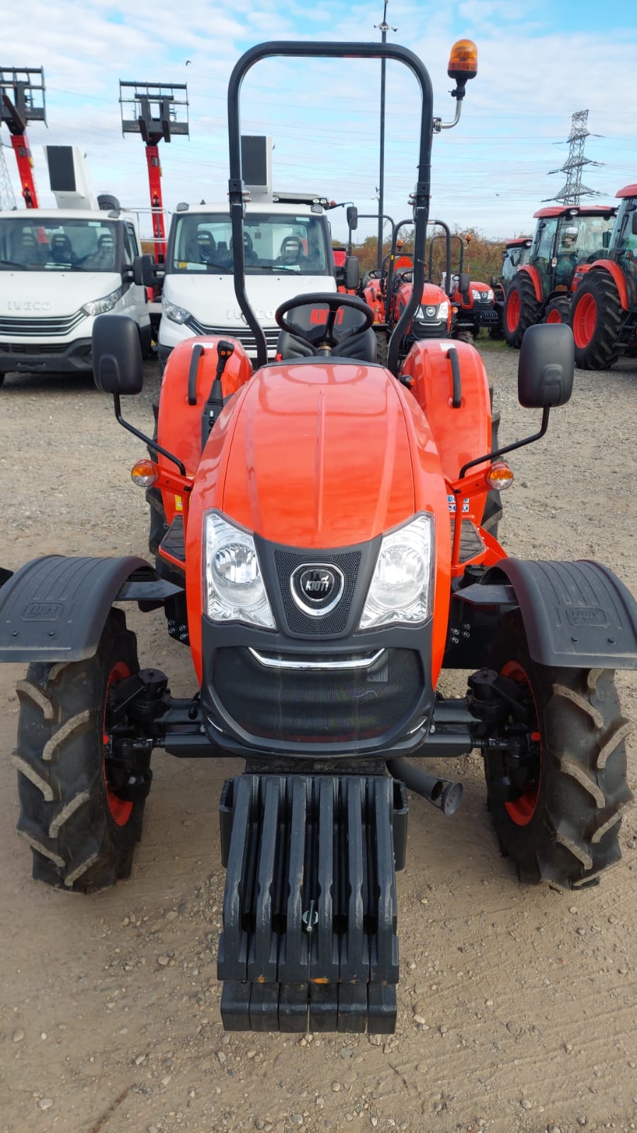 Tractoare DK 6020H-EU , cadru Rops spate, transmisie hidrostatica