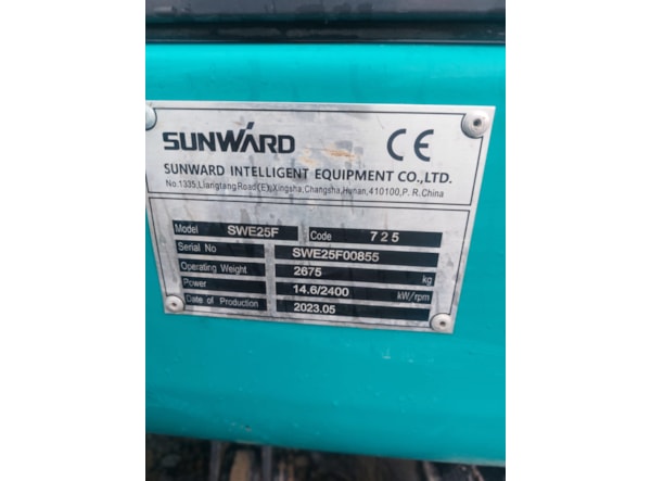 Miniexcavator SUNWARD 25F de vanzare