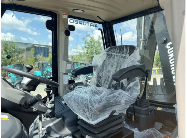 Buldoexcavator CUKUROVA 884 STAGE V de vanzare