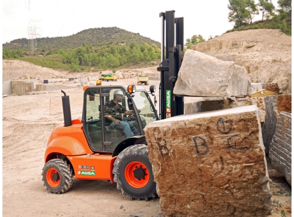 Motostivuitor Teren Accidentat Ausa C 501 HX4  de vanzare