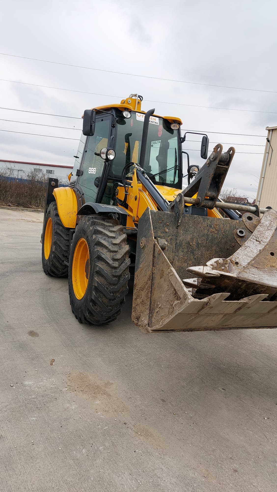 Buldoexcavatoare 888 R