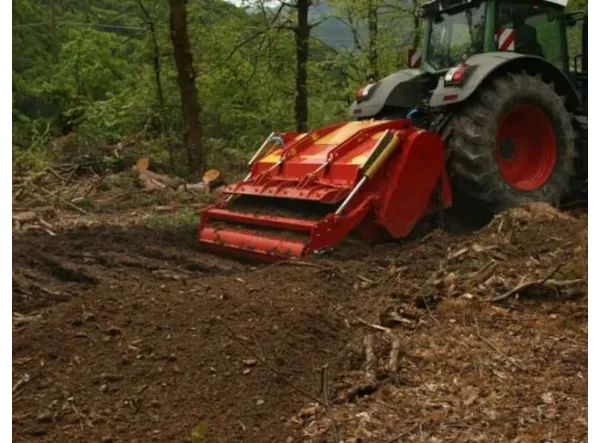  UtilMAX SEPPI MAXISOIL 250 - tractor 300 - 500 Cp de vanzare