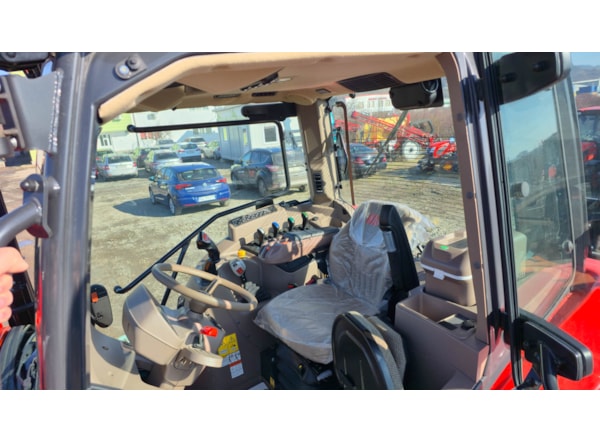 Tractor Kioti HX 1302ATC cu Incarcator frontal de vanzare